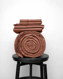Basic Bedpack con cubrecama color Capuccino 100 algodon &ndash; Cobitex Home