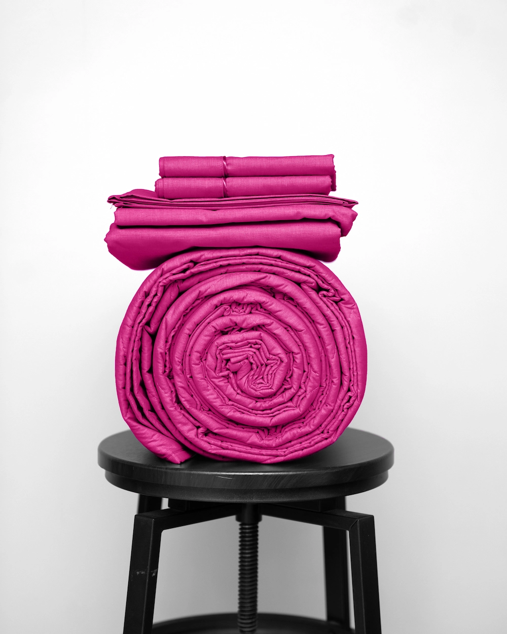 Basic Bedpack con cubrecama ligero 150 hilos color Fucsia 100% algodón