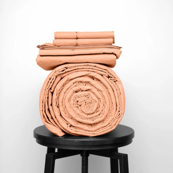 Basic Bedpack con cubrecama ligero 150 hilos color Melón 100% algodón