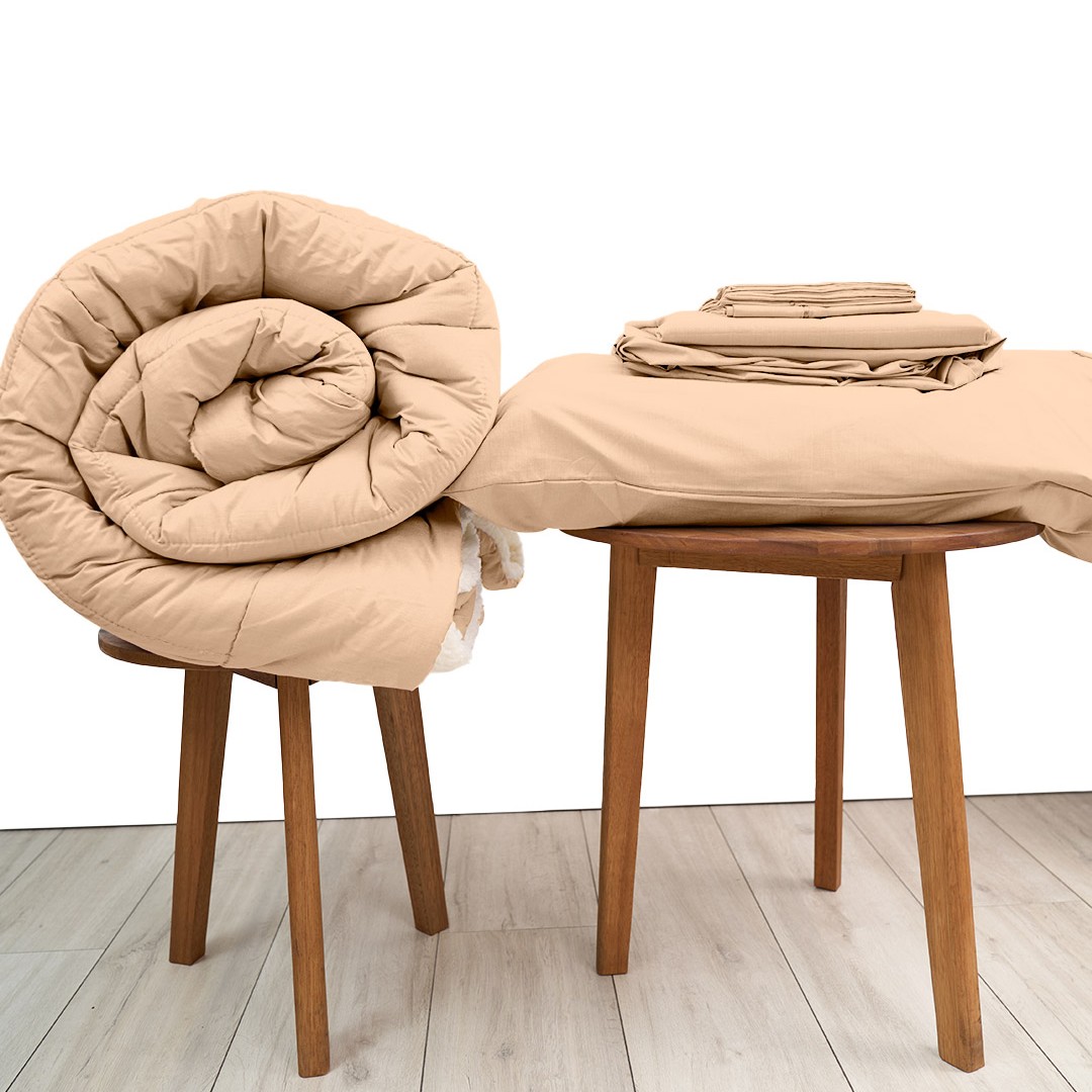 Basic Bedpack con edredón con reversible de corderito 150 hilos color beige 100% algodón