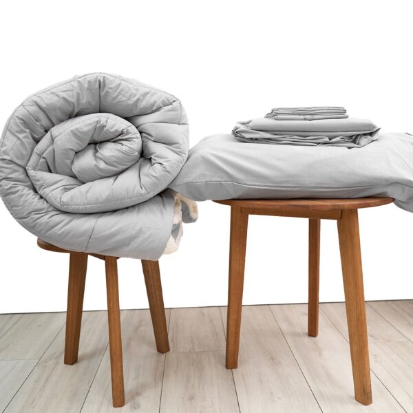 Basic Bedpack con edredón con reversible de corderito 150 hilos color gris 100% algodón