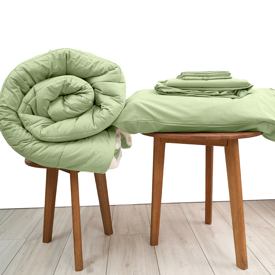 Basic Bedpack con edredón con reversible de corderito 150 hilos color verde 100% algodón