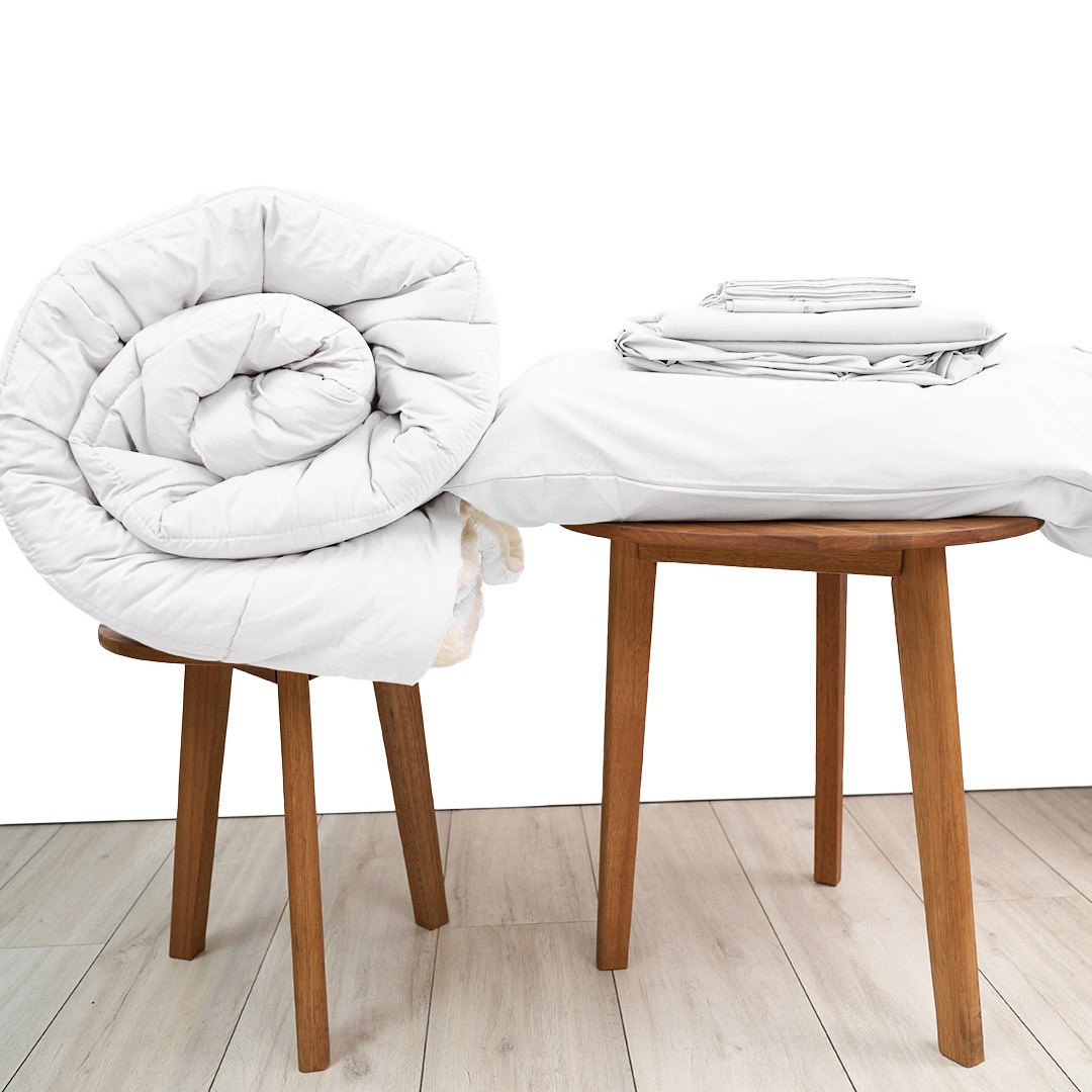 Basic Bedpack Zoe con edredón con reversible de corderito 600 Hilos color blanco 100% algodón