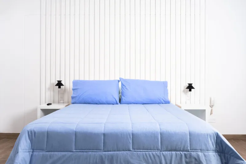 Cobertor Hipoalergénico 150 hilos color azul cielo 100% algodón