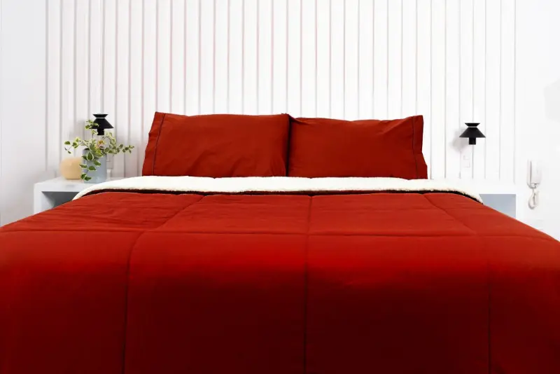 Edredón con Reversible de Corderito 150 hilos color rojo 100% algodón
