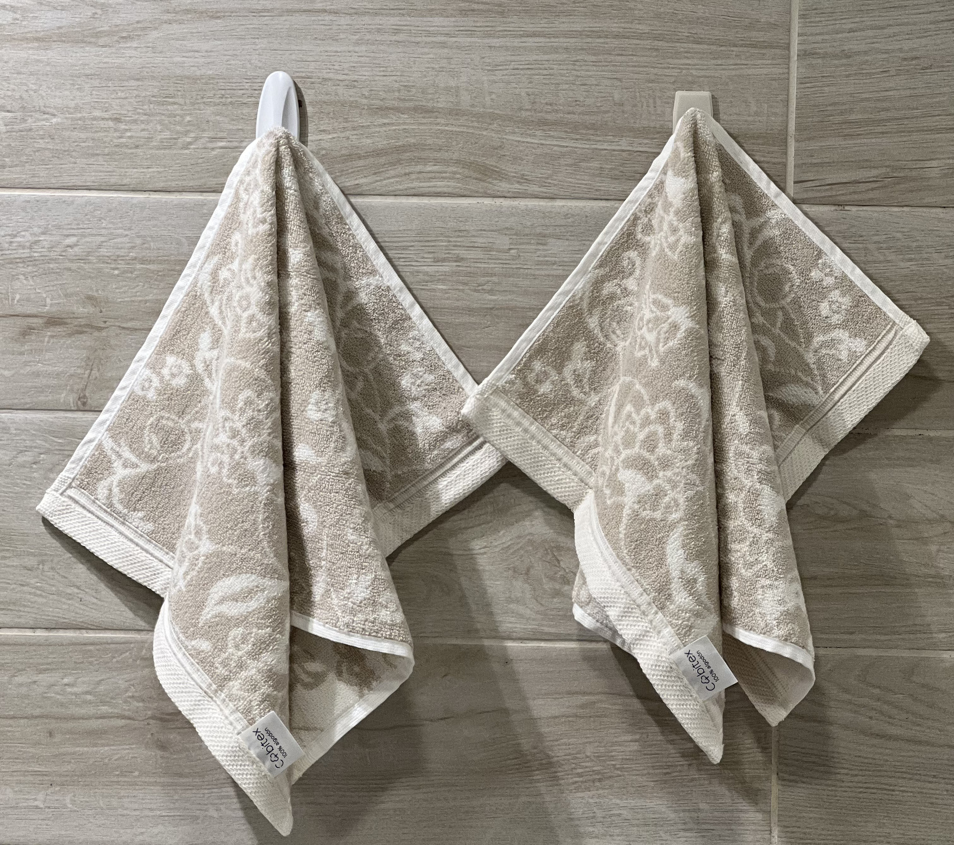 Set de toallas de mano reversibles con diseño algodón – 520 gramos
