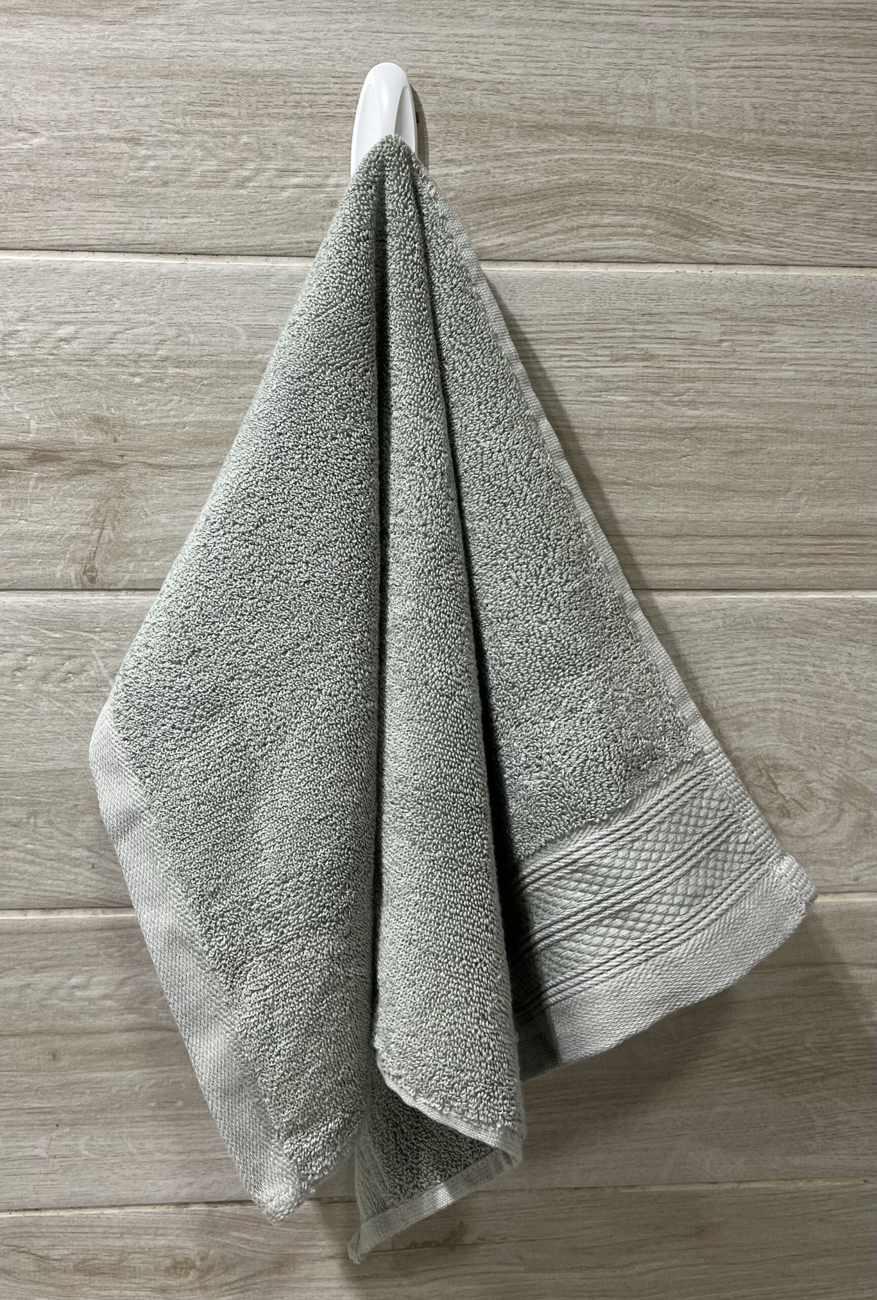 Set de toallas de mano Olivo 0.60 x 0.35 cm – 550 gramos