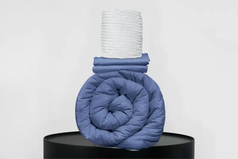 Medium Bedpack con edredón con reversible de corderito 150 hilos color azul acero 100% algodón