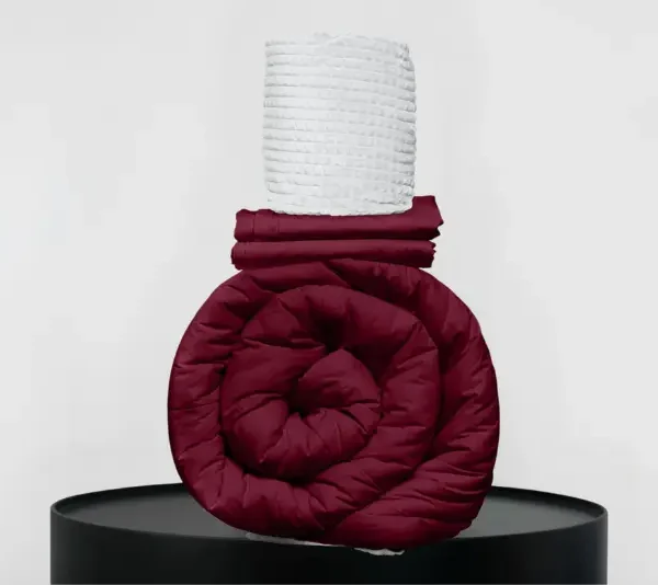 Medium Bedpack con edredón con reversible de corderito 150 hilos color guinda 100% algodón