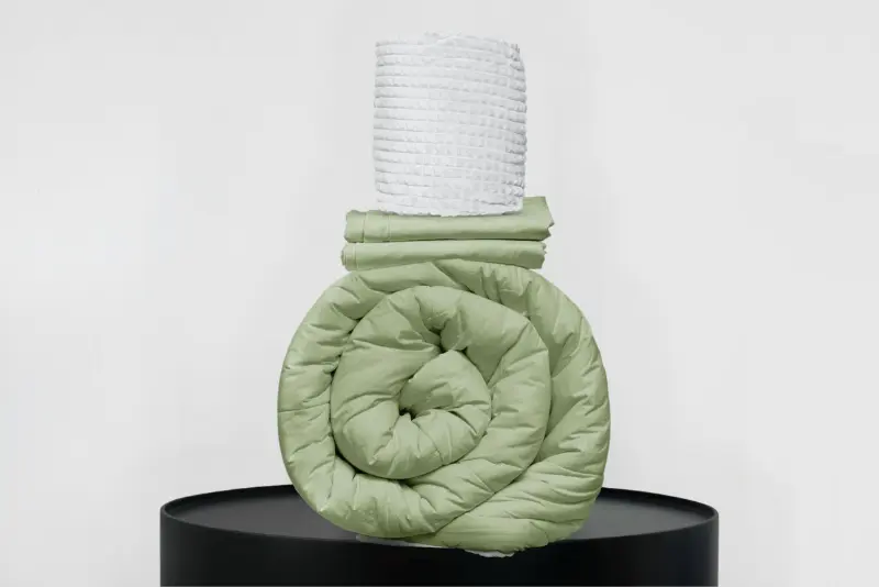 Medium Bedpack con edredón con reversible de corderito 150 hilos color verde 100% algodón