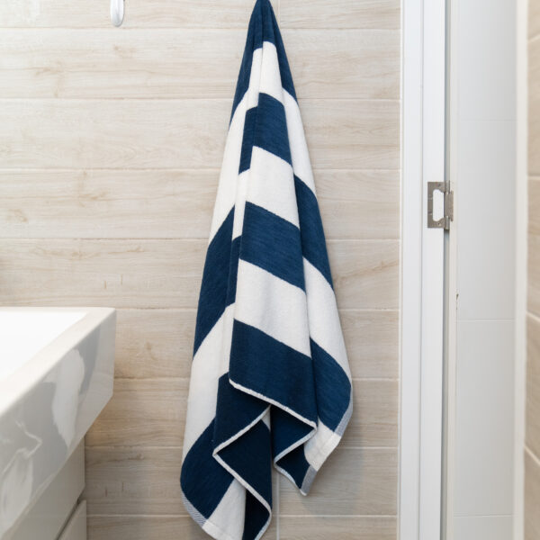 Toalla playera Navy Blue 1.60 x 0.75 cm - 550 gramos