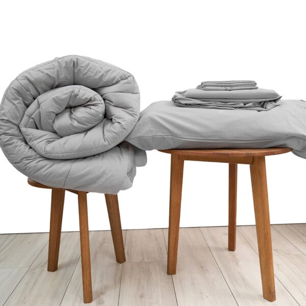 Basic Bedpack con cobertor hipoalergénico 150 hilos color plomo 100% algodón