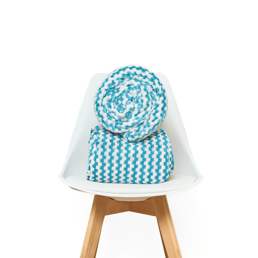 Mantita PREMIUM chess con reversible de corderito - blanco/celeste